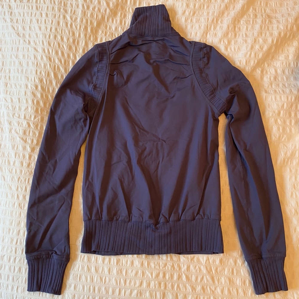 Lululemon Reversible Jacket - Picture 5 of 16